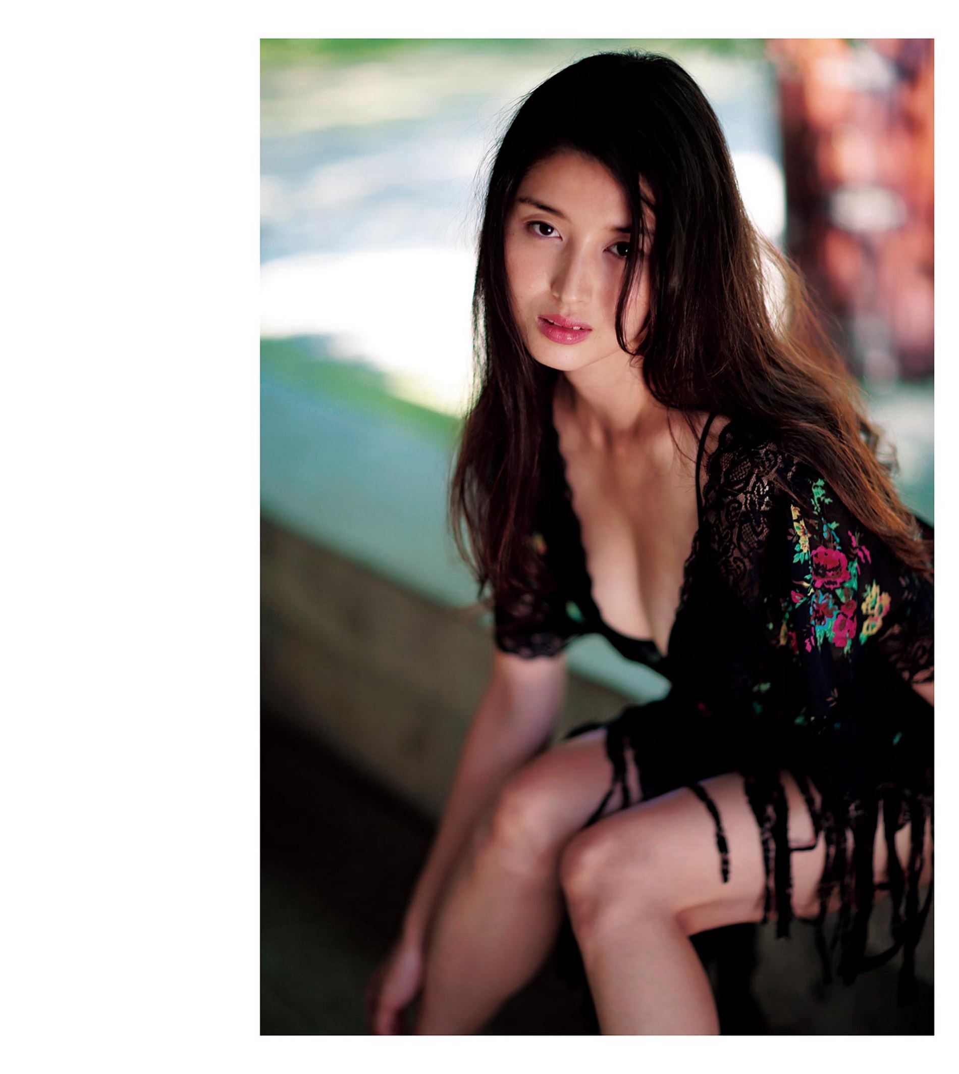 橋本マナミ写真集 『MANAMI BY KISHIN』(2014.12.08)